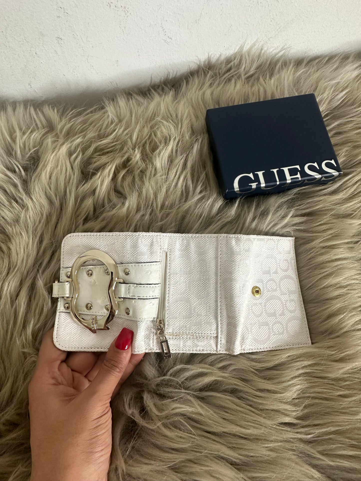 Guess vintage Geldbörse weiß