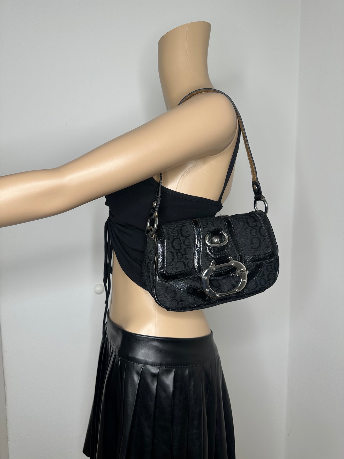 Guess vintage Tasche schwarz neu