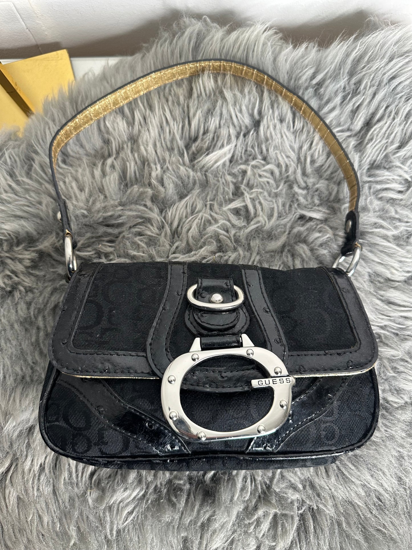 Guess vintage Tasche schwarz neu