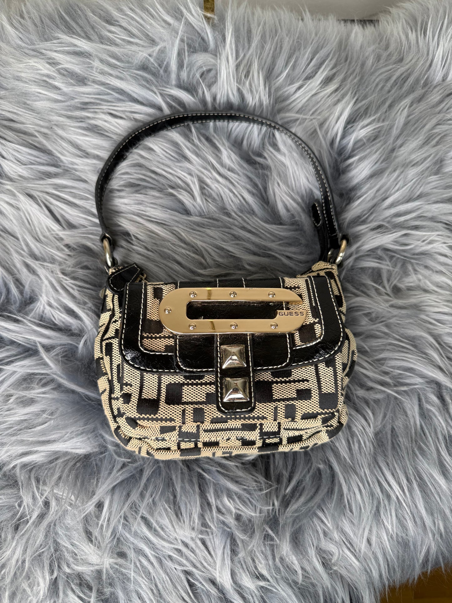 Guess vintage Tasche rare braun schwarz