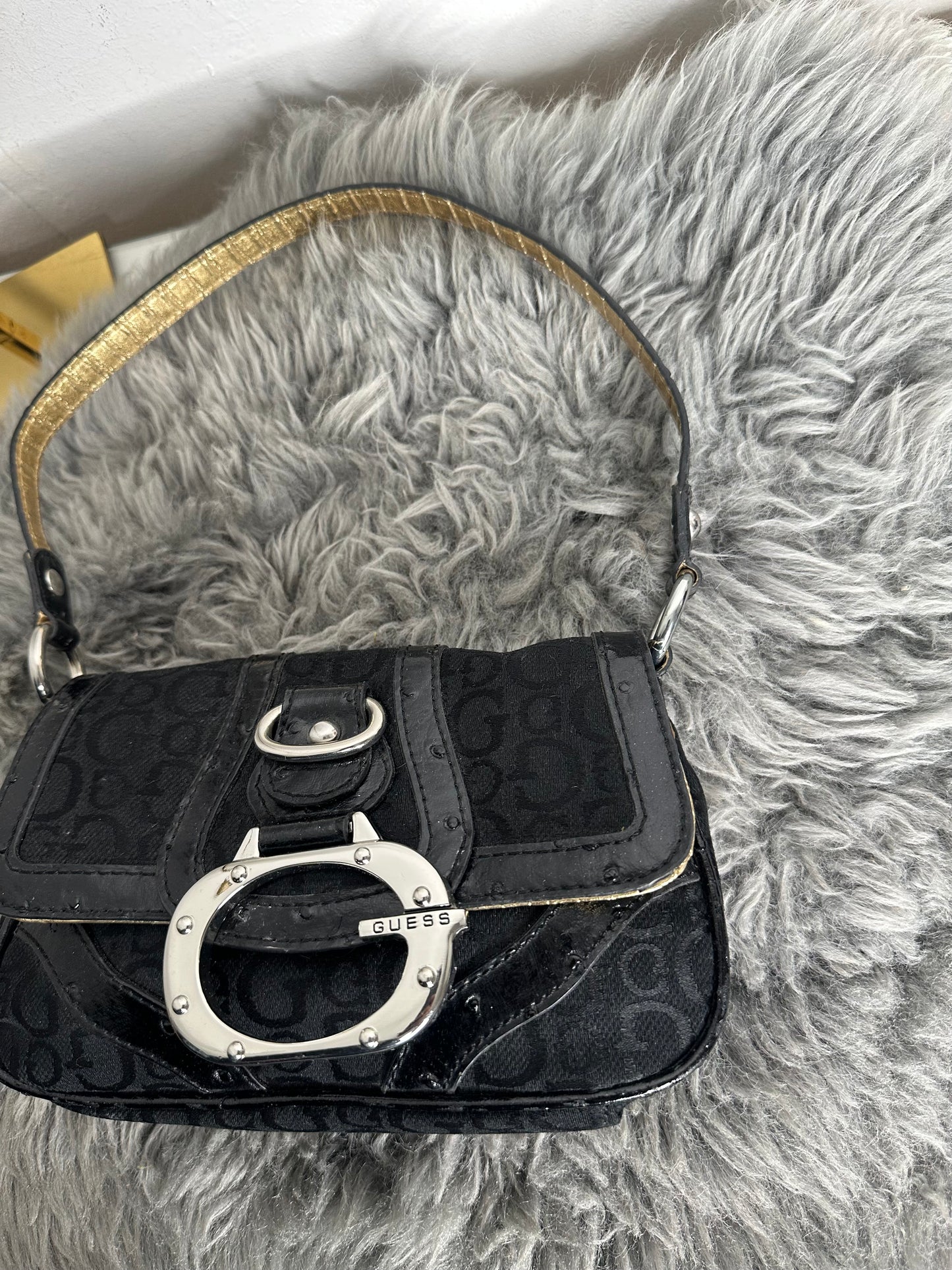 Guess vintage Tasche schwarz neu