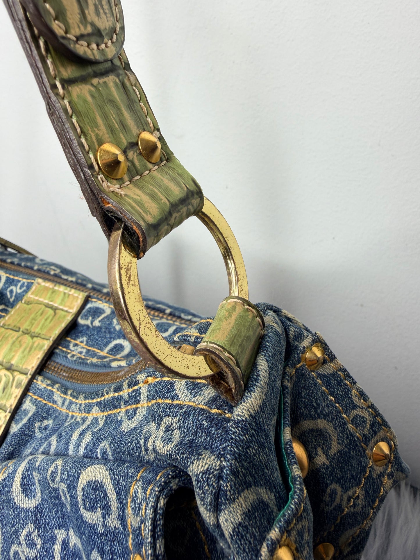 Guess Tasche Denim blau Jeans Gold Details