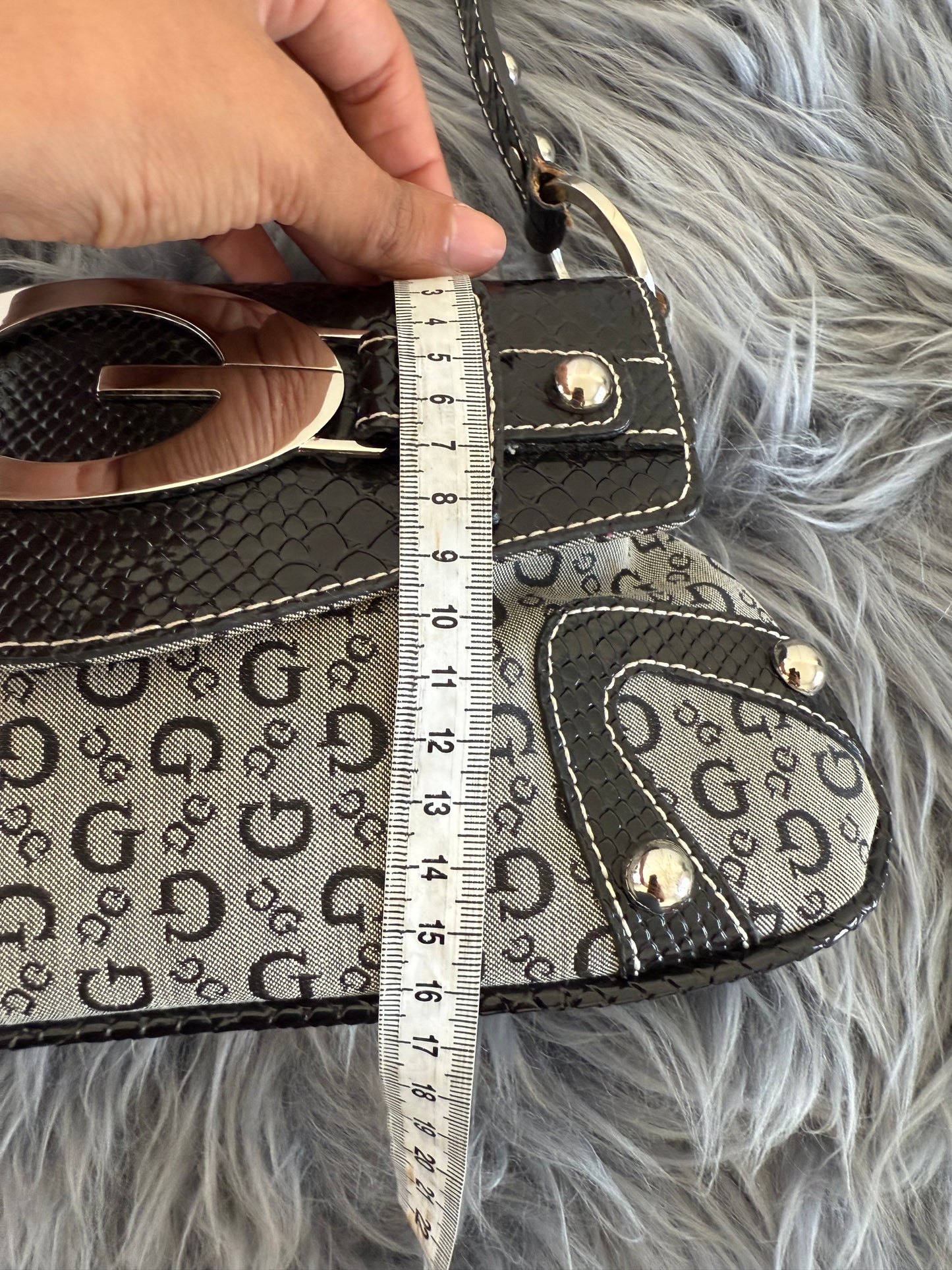 Guess vintage Tasche y2k rare grau schwarz