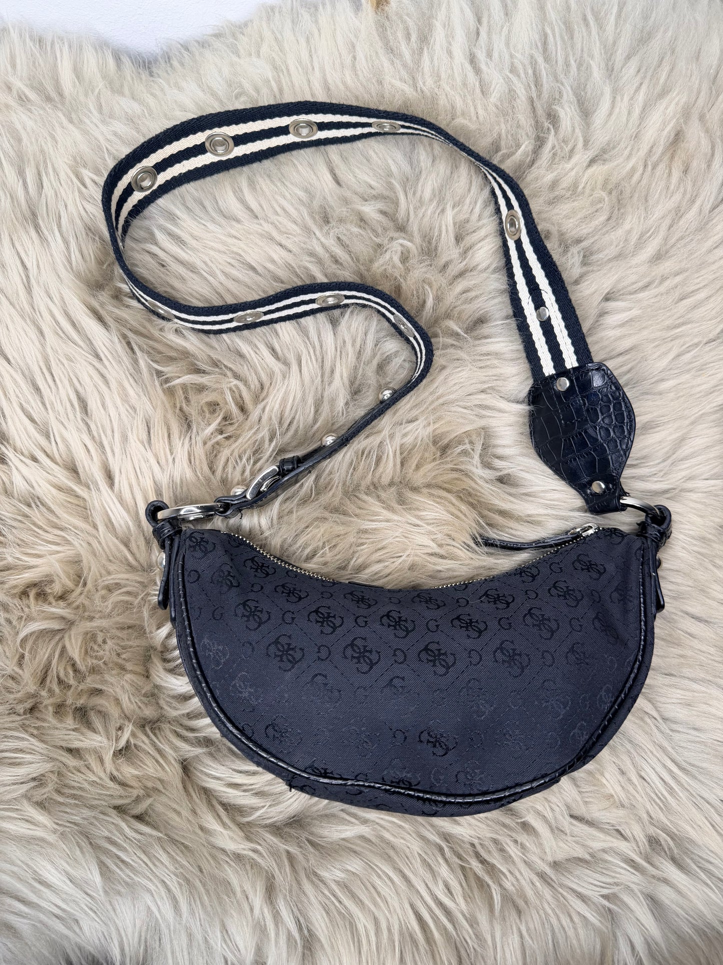 Guess vintage Tasche y2k rare echt Leder Details