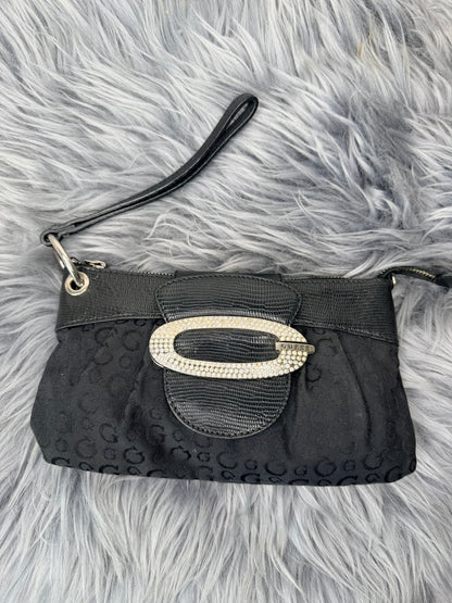 Guess vintage clutch y2000