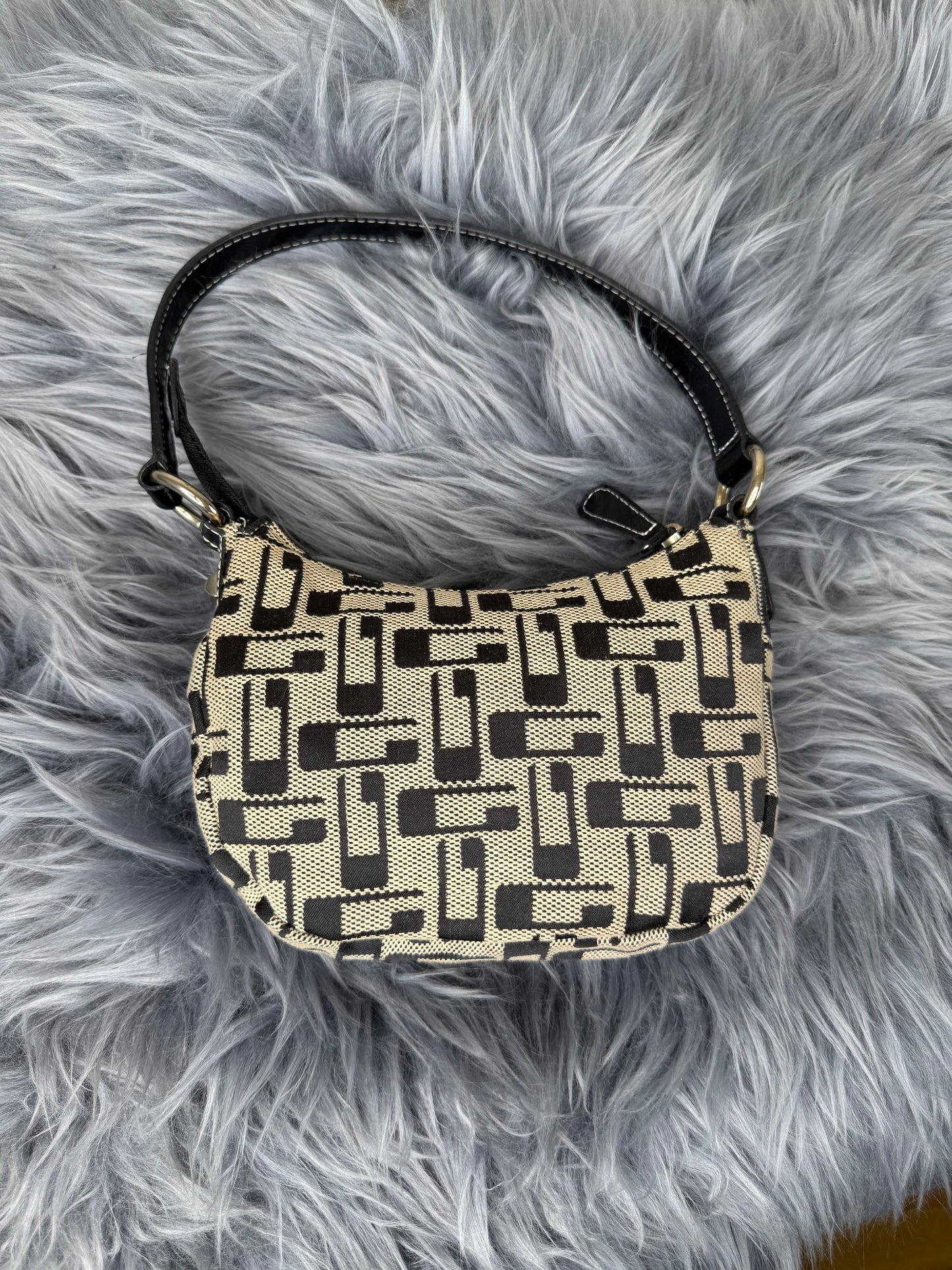 Guess vintage Tasche rare braun schwarz