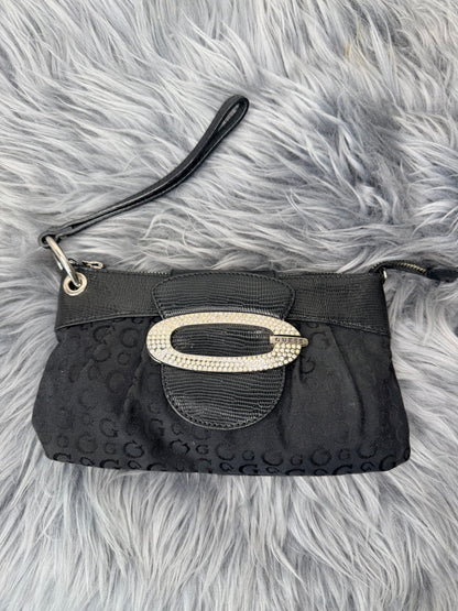 Guess vintage clutch y2000