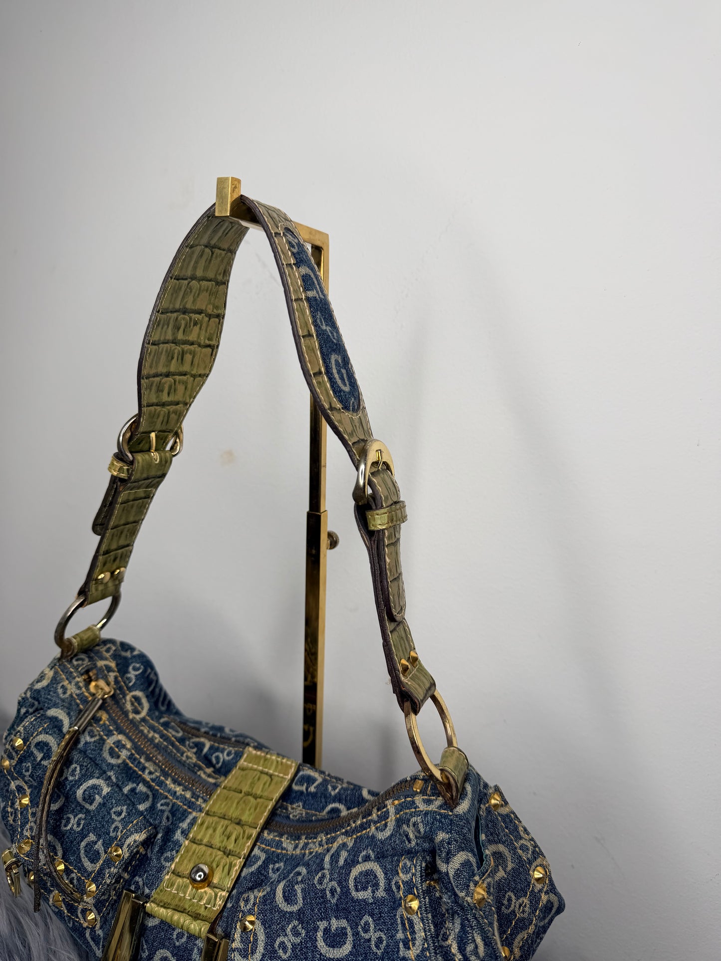 Guess Tasche Denim blau Jeans Gold Details